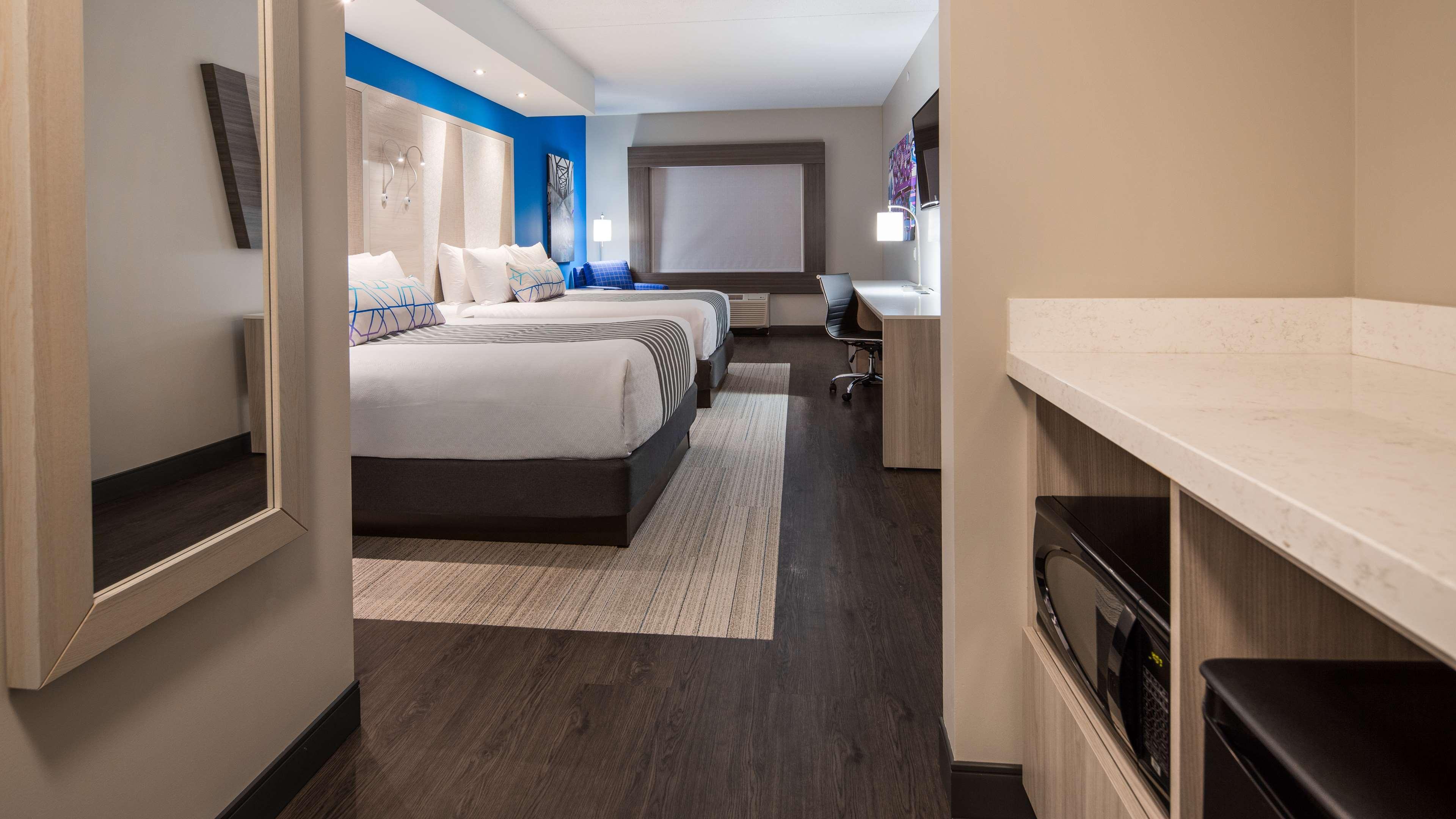 Western Premier East Hotel 4*